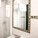 Apartment Darling Near David Florence